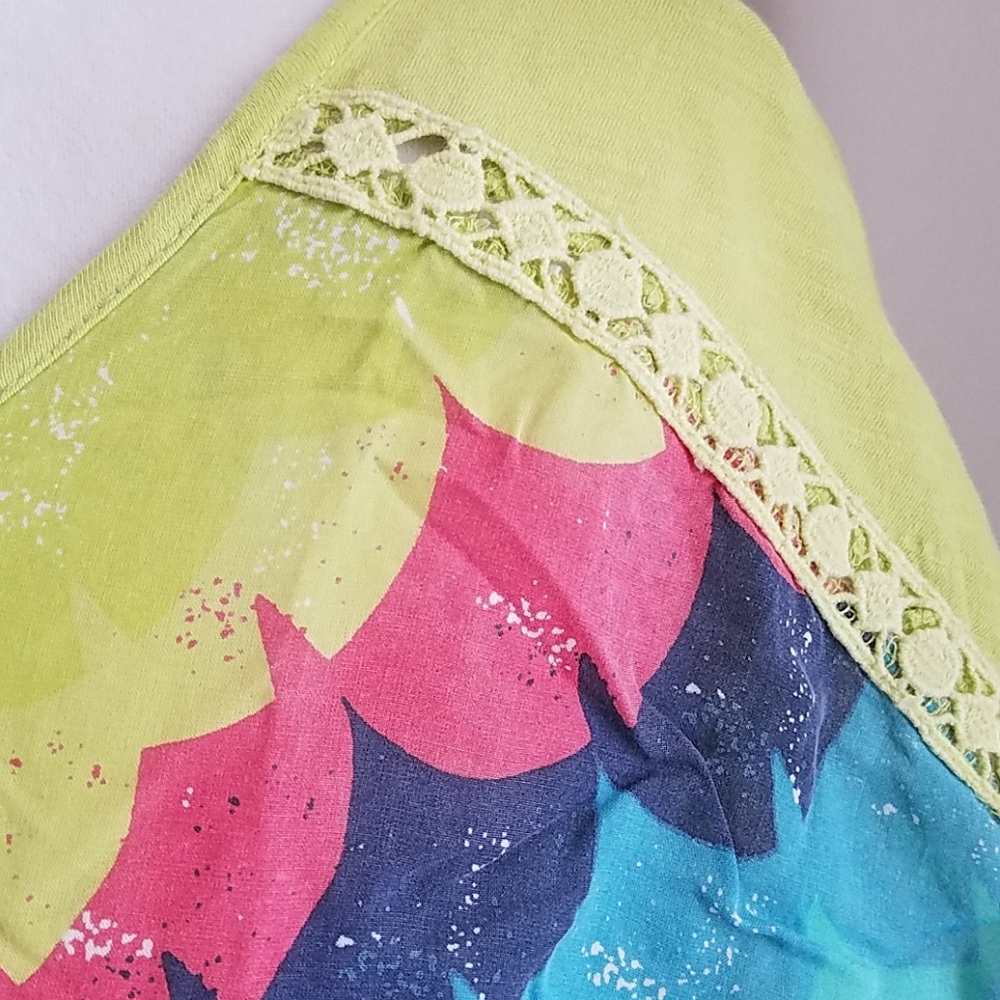 Colorful Tee - Medium - Picture 3 of 8